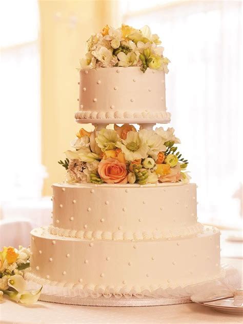 Our publix bakery has over twenty decadent dessert cakes perfect for any occasion. Publix "Simply Devoted" 3 tier feeds 75-100. Can be done ...