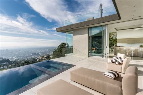 Modern House With Breathtaking View Hollywood Hills Moderne