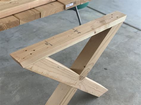 How To Build Legs For A Table | Brokeasshome.com