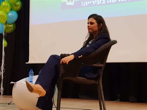 מי שפעלה לחבל בחוק ולרוקן אותו מתוכן היא לא פחות משרת המשפטים, איילת שקד. שרת המשפטים איילת שקד השתתפה בכנס בחירות במעלה אדומים ...