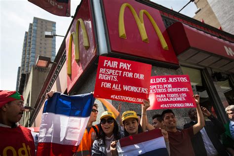 Fast Food Workers Strike For Higher Wages Wtsp Com