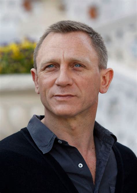 Последние твиты от daniel craig (@talldancraig). Daniel Craig in 2020 | Daniel craig, Daniel craig james ...