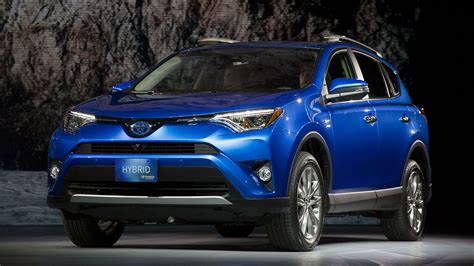 Toyota Says Rav4 Small Suv Will Dethrone Camry As Its Top Seller