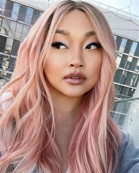 22 Celebrities With Pink Hair From Hot Pink To Rose Gold Elle Australia