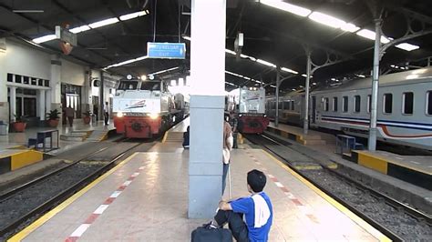 Keberangkatan Kereta Api Mutiara Selatan Di Stasiun Bandung Youtube