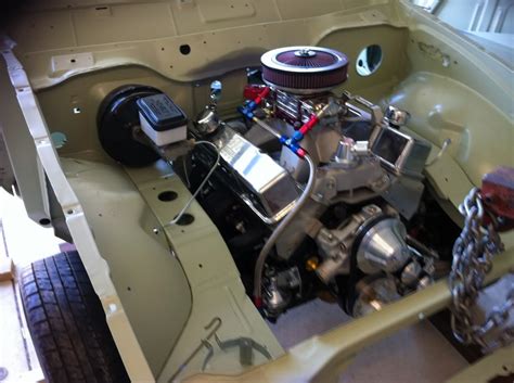 Show Us Your Whats Under Your Hood Engine Gmh Torana