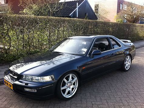 It also provided the basis for the acura legend. HONDA LEGEND - Review and photos