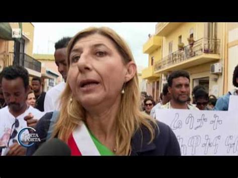 Lampedusa Sconfitto Il Sindaco Degli Immigrati Porta A Porta 12 06