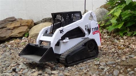 T190 Bobcat Clearing Driveway Youtube