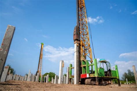 Tiang tidak hanya menopang atap teras. Harga Tiang Pancang Kotak