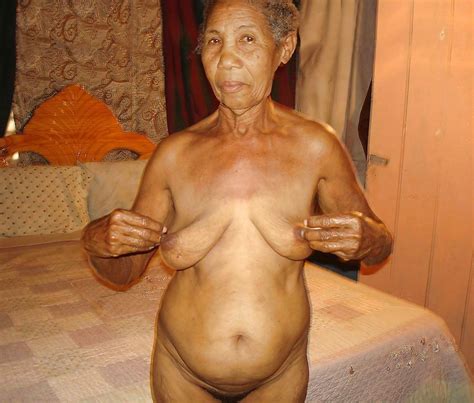 Nude Pics Of Moms Saggy Gut Big Nipples Maturegrannypussy Com