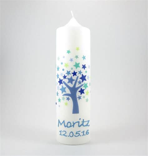 Auf dieser seite werden taufkerzen mit bäumen angezeigt. Taufkerze „Lebensbaum Blaue Sterne" | Taufkerze, Kerze ...