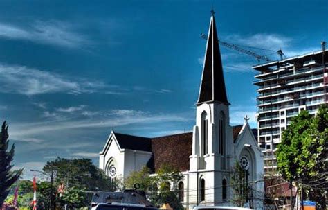 Katedral Santo Petrus - Bandung