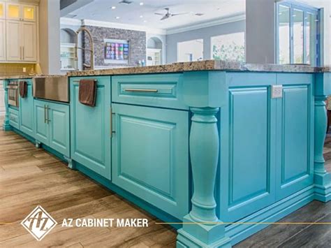 2020 Stunning Cabinet Colors to Spruce Up Your Kitchen