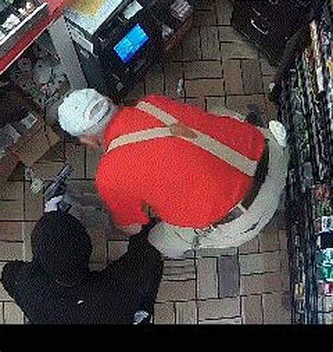Volusia County deputies on the lookout for armed robbery suspect who