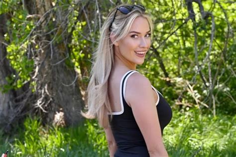 World S Sexiest Woman Paige Spiranac Brutally Destroys Phil Mickelson