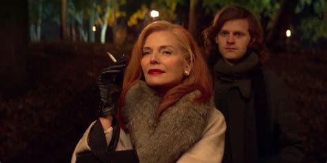 Michelle Pfeiffer Lucas Hedges A Black Cat In French Exit Trailer