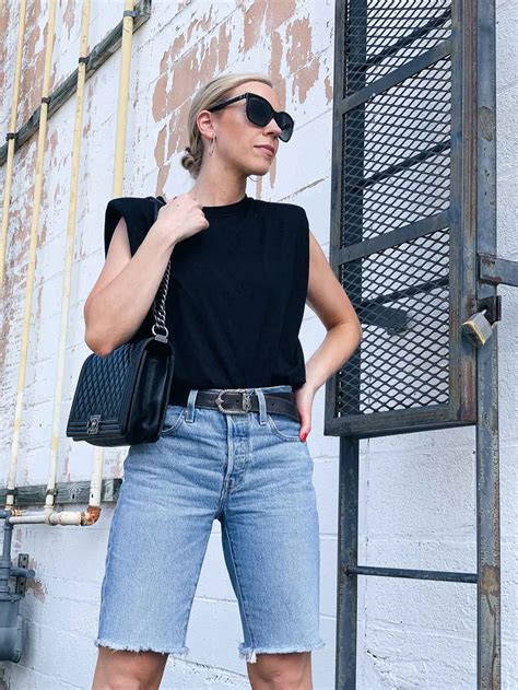 The Most Flattering Way To Wear Denim Bermuda Shorts And Outfit Ideas