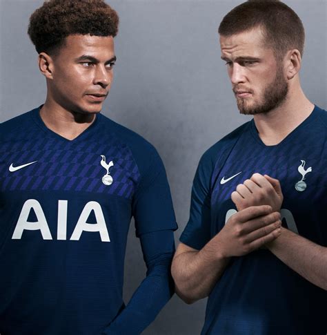 Tottenham hotspur retro trikot 90er mit klinsmann flock #18. Camisetas Nike del Tottenham 2019/2020