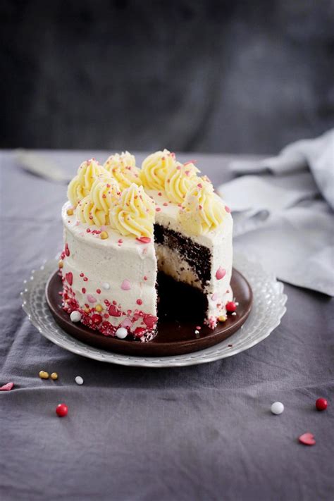 Bananen und schokolade passen einfach so gut zusammen! Torte mit Schokolade und Bananen - Rezept (mit Bildern ...
