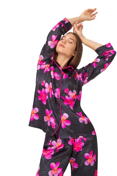 Nefes Darlığı Dayanılmaz Eleman Bayan Gecelik Pijama Modelleri Nefes Almak Emmek Inanmak