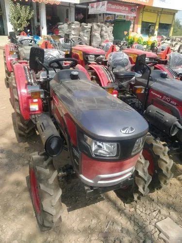 Jivo 305 Di Mahindra Tractor 4wd 30 Hp At Best Price In Chandwad Id