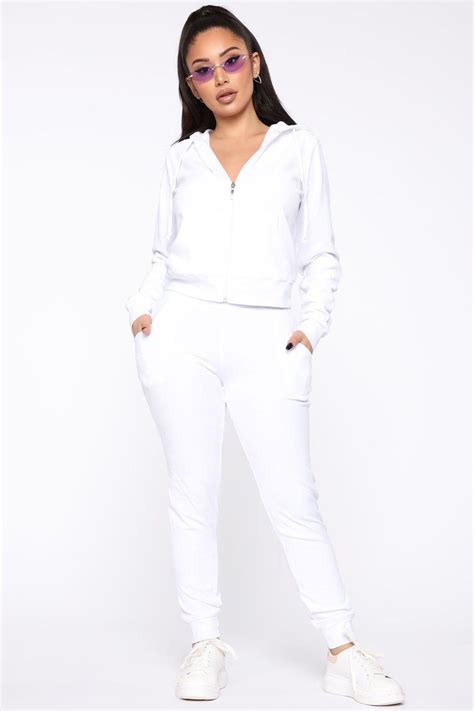 The Original Trendsetter Velour Set - White | Activewear fashion