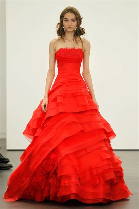 Get the best deals on vera wang red wedding dress and save up to 70% off at poshmark now! Spring 2012 wedding dresses Vera Wang bridal gown non ...