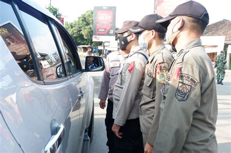 Layanan swab antigen tersedia sesuai jam operasional klinik/rumah sakit. 32 Kendaraan Roda Empat Diputar Balik dan 5 Pemudik di ...