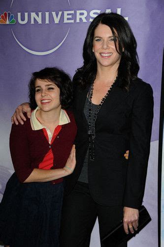 Lauren Graham Photo Lauren And Mae Lauren Graham Zoeys