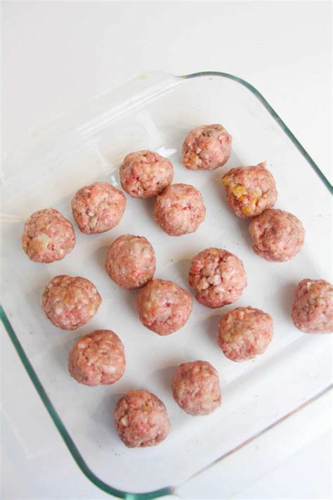 Bake for 20 minutes or until they are thoroughly cooked. Keto Meatballs with Stroganoff | Everyday Ketogenic