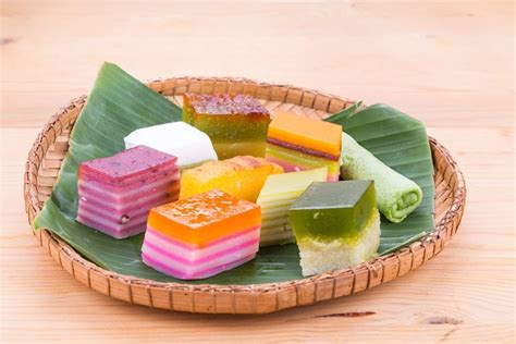 6 kuih muih tradisional nama pelik tapi sedap. Berburu Kuih-kuih Tradisional Malaysia di 5 Tempat Ini