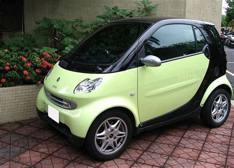 Pin By Michael Ferguson On Small Cars Smart Car Car Smart Fortwo