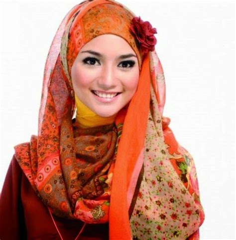 Tutorial hijab ala citra kirana gampang, simpel, dan kudu di coba ig @rifta_rofiqah #tutorialhijab contoh gaya hijab yang sering di pakai oleh citra kirana, cantik mudah dan simple. Citra Kirana: Cantik Berhijab V