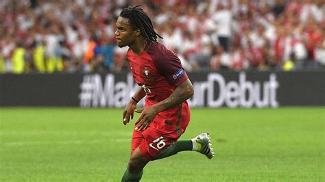 Renato júnior luz sanches comm (portuguese pronunciation: FC Bayern: Renato Sanches ist nicht 18, sondern schon "23 ...
