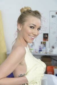 Kendra Sunderland Naked Molding Her Pussy Ass And Tits Photos Thefappening