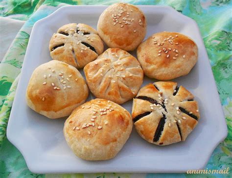 Kuih raya merupakan menu wajib ada semasa sambutan hari raya. Tau Sa Piah | a N i M