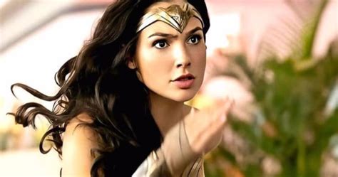 Latest Wonder Woman Image Teases A New Superpower For Diana Prince