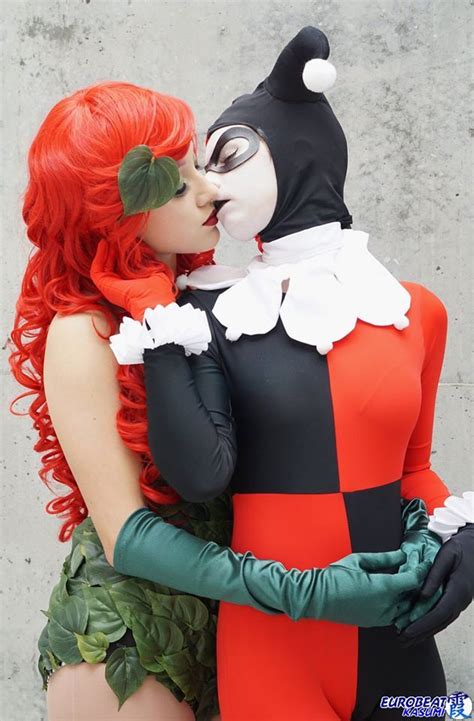 poison ivy and harley quinn and catwoman kissing