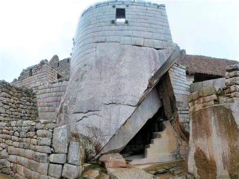 The Temple Of The Sun And The Royal Tomb Machu Picchu Peru Южная америка