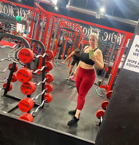 Tw Pornstars Lila Lovely Twitter Back In The Gym This Week Healed