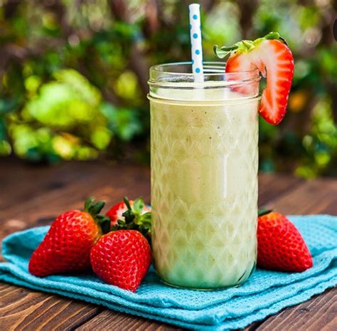 Banana Berry Blast Directions Calories Nutrition And More Fooducate