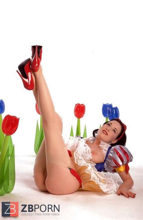 Dita Von Teese As Snow White Zb Porn