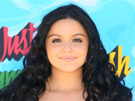 Ariel Winter Just Proved You Can Wear A Swimsuit To A Red Carpet Event