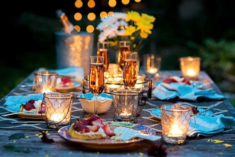 Enough of yummy indian vegetarian food! 16 Romantic Candle Light Dinner Ideas That Will Impress ...