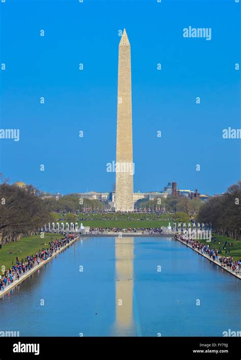 Washington Monument And Reflecting Pool Stock Photo Alamy