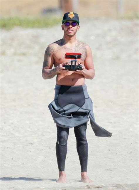 Abs For Days Lewis Hamilton Goes Shirtless During A Beach Getaway