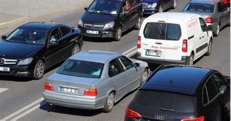Tutti i prezzi e le fasce. Bollo auto, in Campania scadenza prorogata al 31 maggio 2021