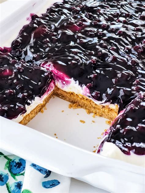 Easy No Bake Blueberry Cheesecake Dessert A Pretty Life In The Suburbs