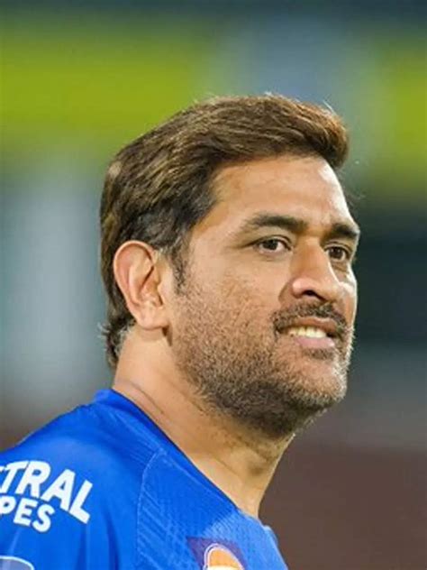 Thala Dhoni Becomes First Player To Captain An Ipl Team In 200